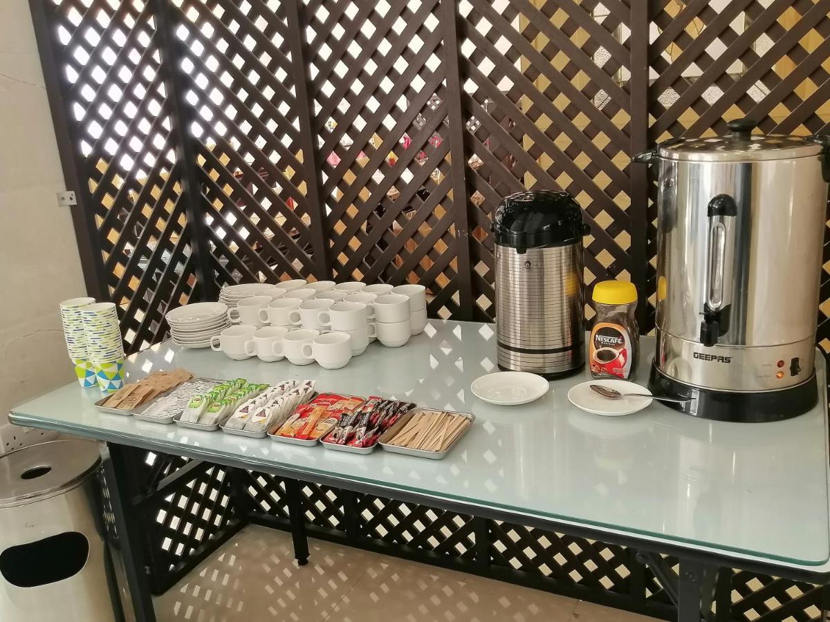 Nizwa Hotel Apartments Bagian luar foto