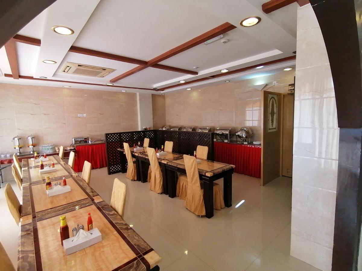 Nizwa Hotel Apartments Bagian luar foto