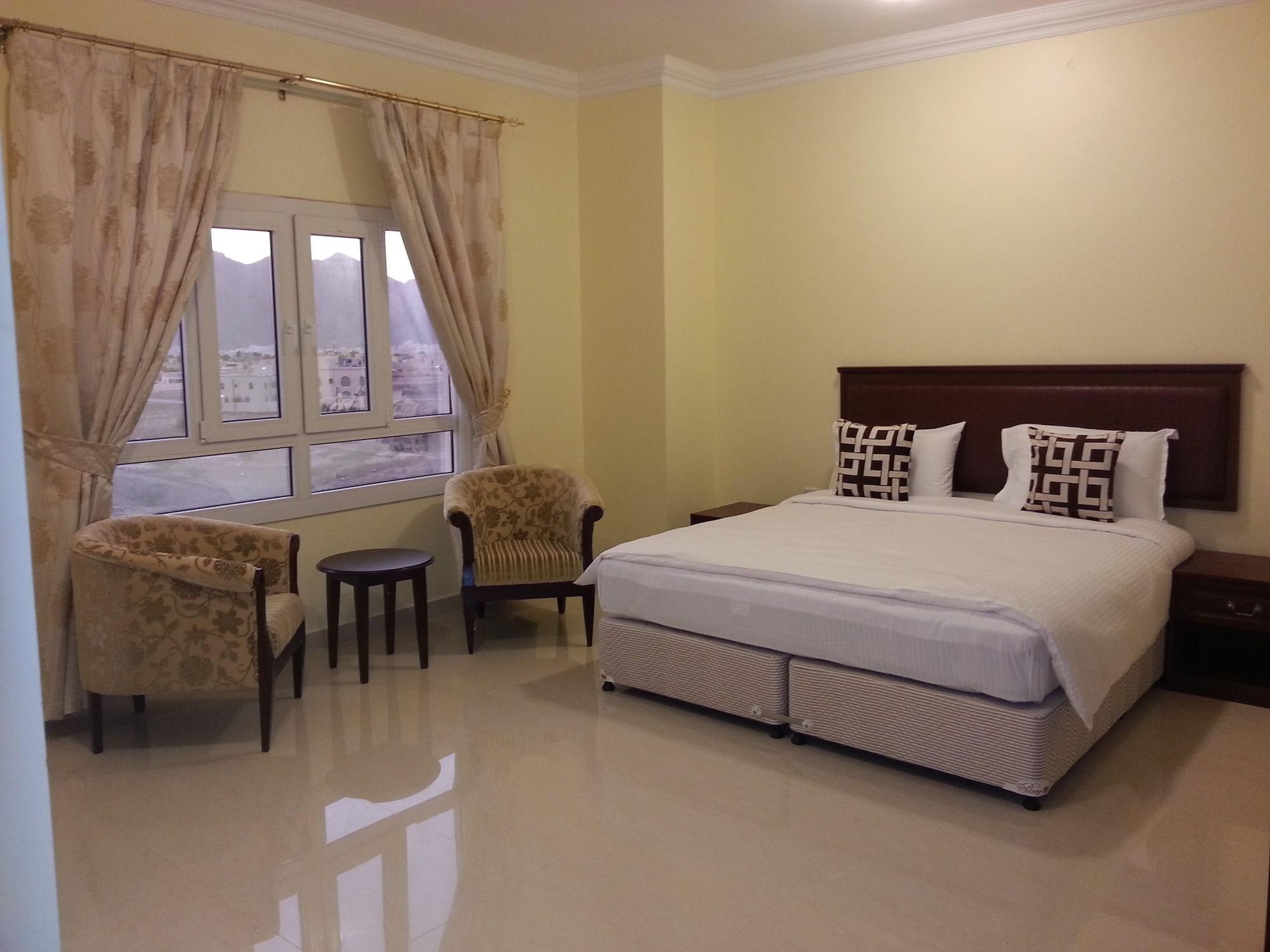 Nizwa Hotel Apartments Bagian luar foto