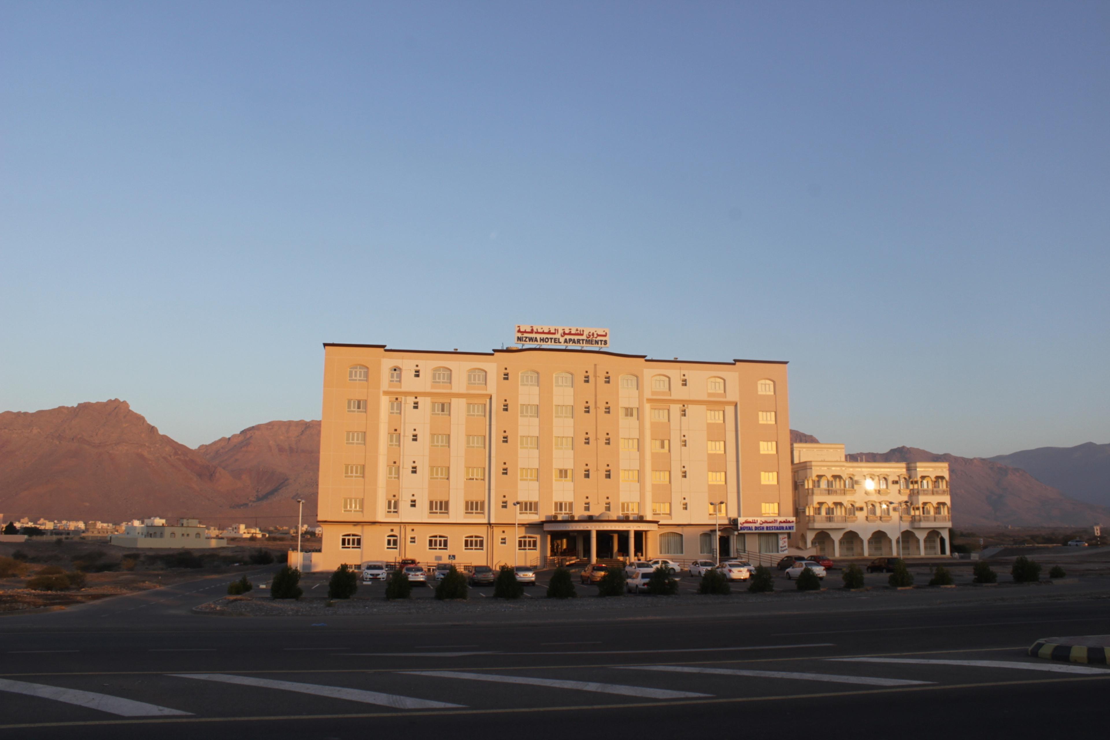 Nizwa Hotel Apartments Bagian luar foto