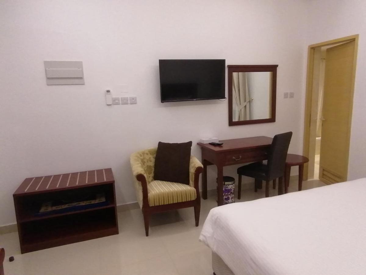 Nizwa Hotel Apartments Bagian luar foto