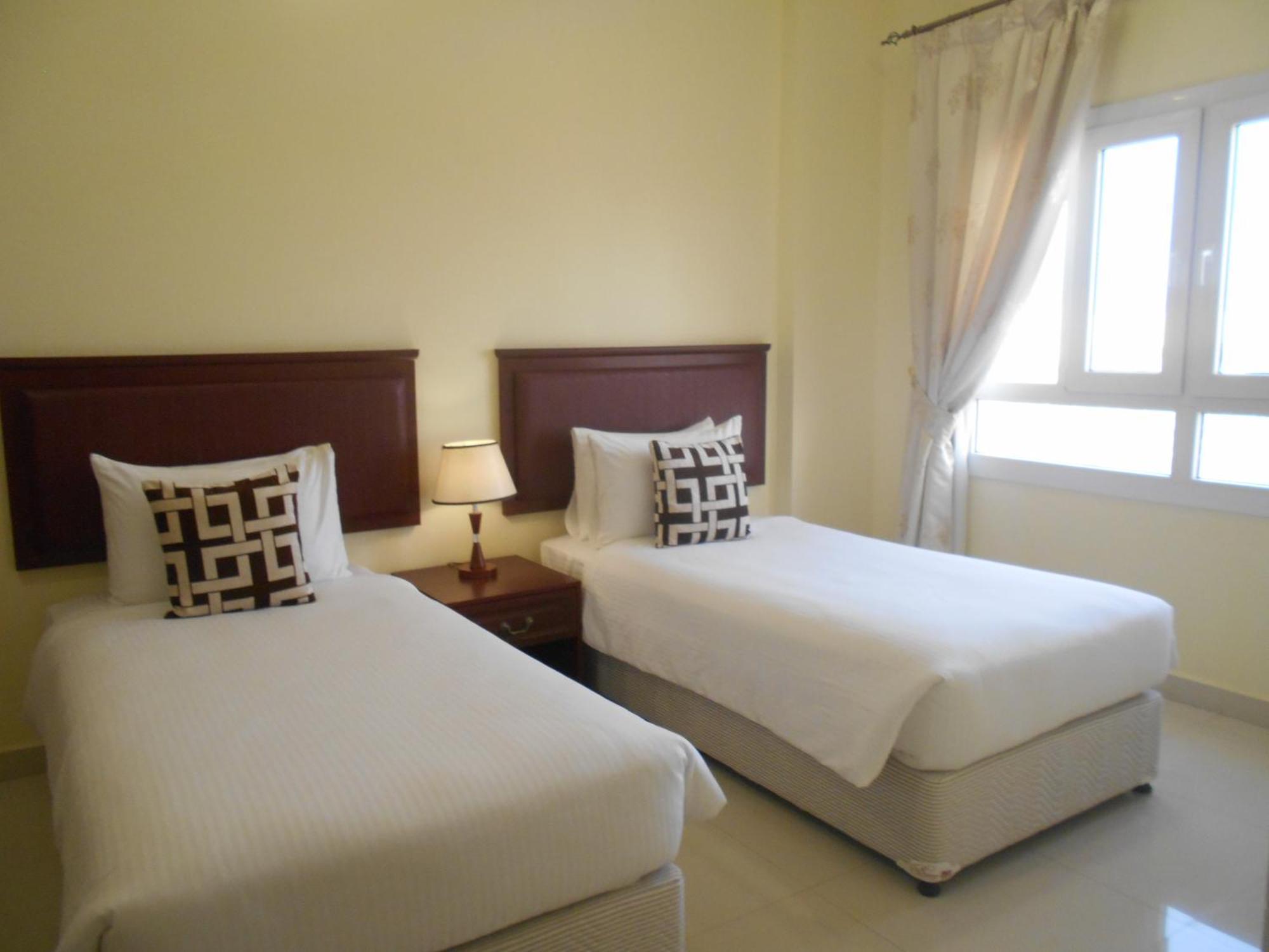 Nizwa Hotel Apartments Bagian luar foto