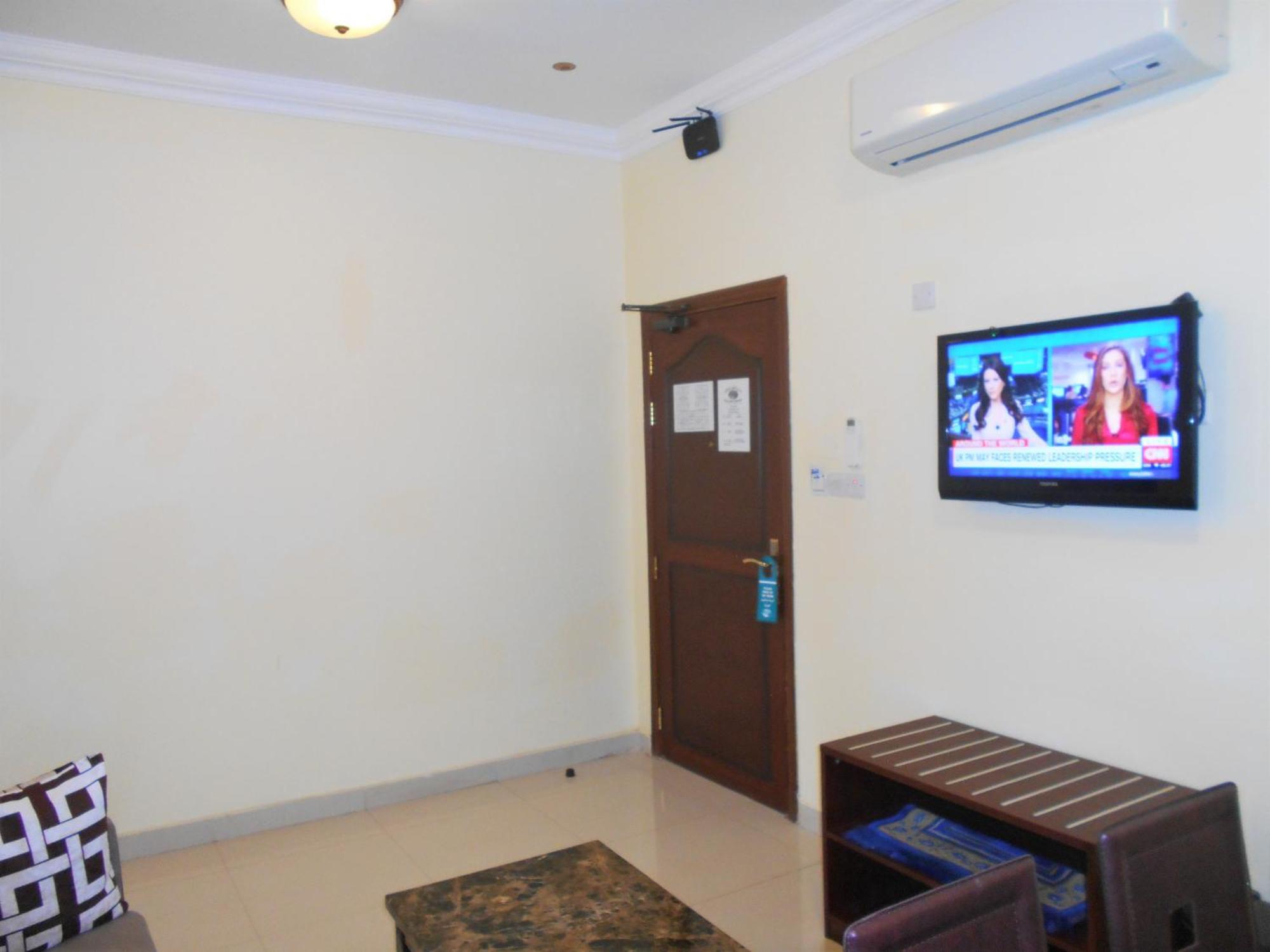 Nizwa Hotel Apartments Bagian luar foto