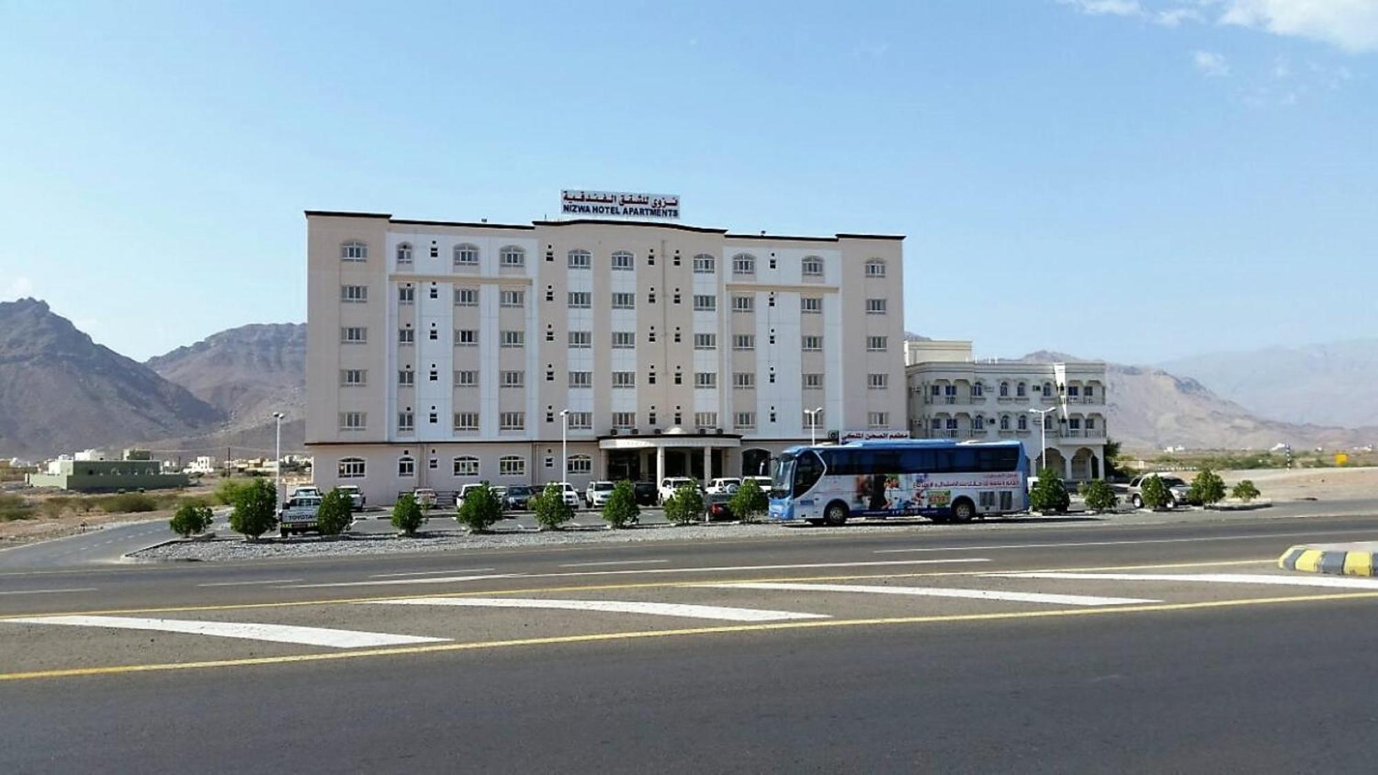 Nizwa Hotel Apartments Bagian luar foto
