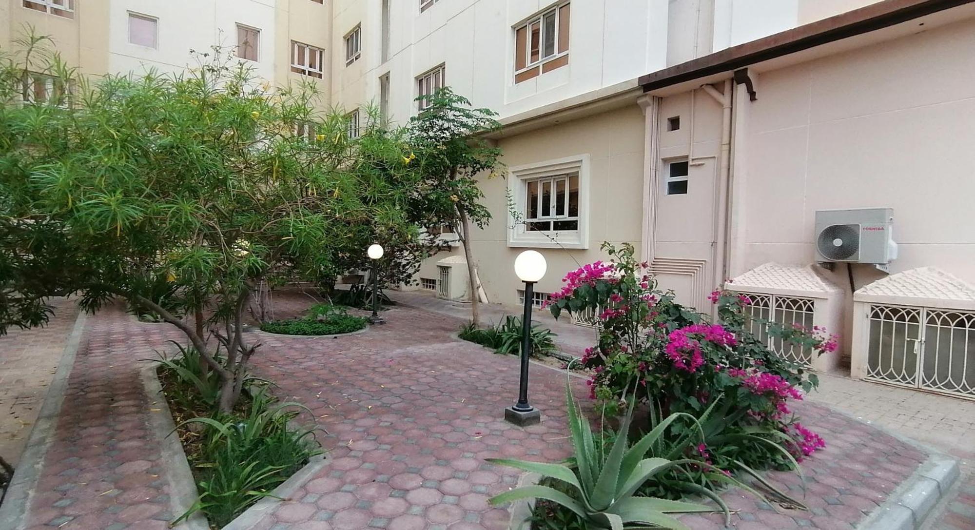 Nizwa Hotel Apartments Bagian luar foto