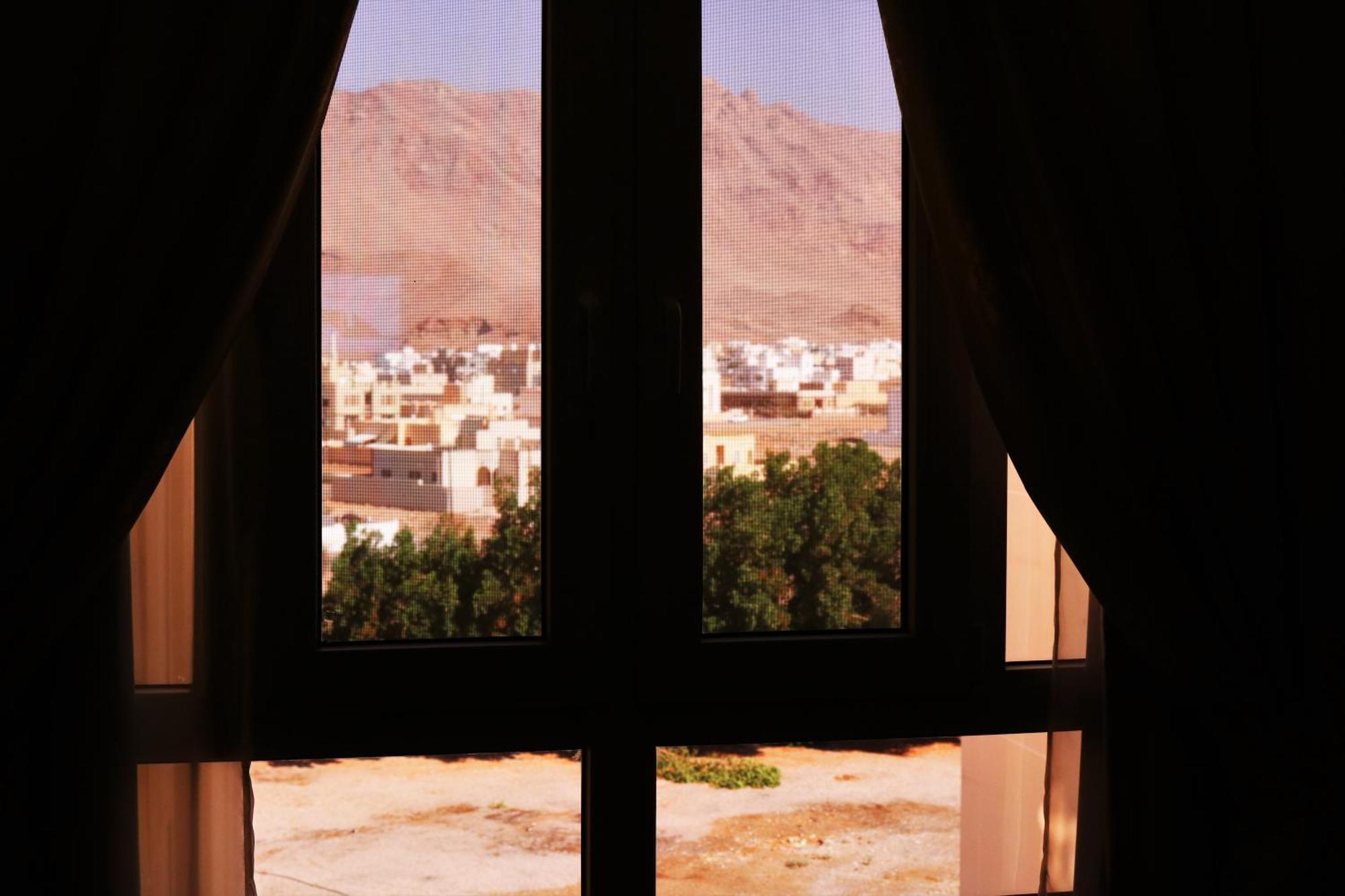 Nizwa Hotel Apartments Bagian luar foto