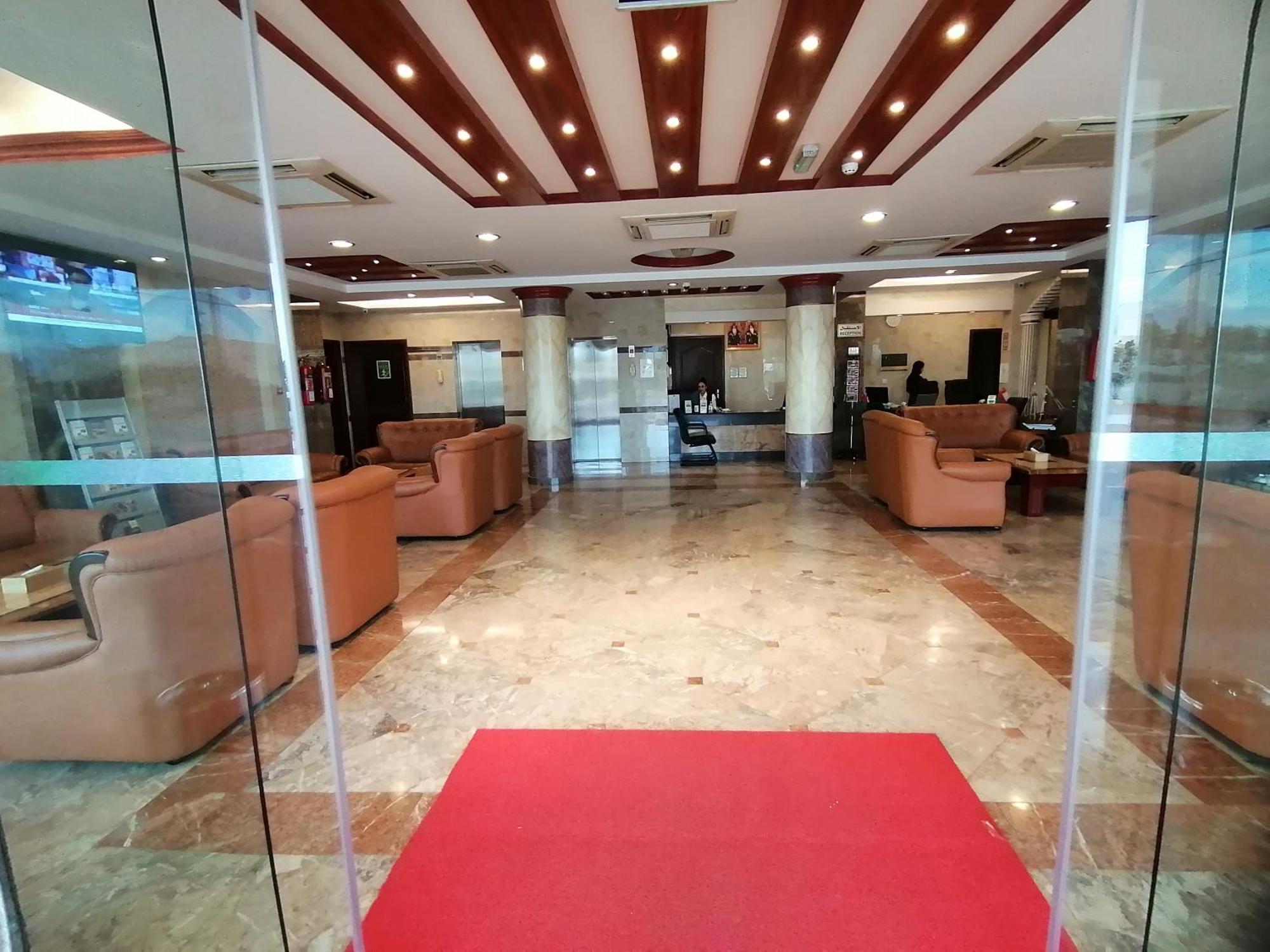 Nizwa Hotel Apartments Bagian luar foto