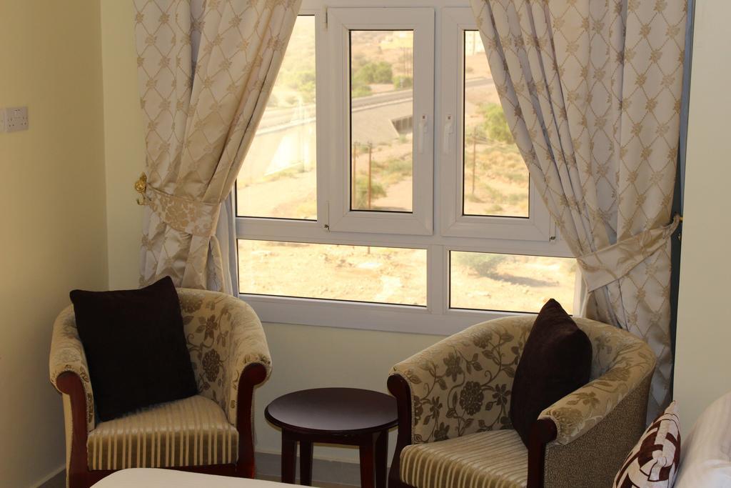 Nizwa Hotel Apartments Bagian luar foto