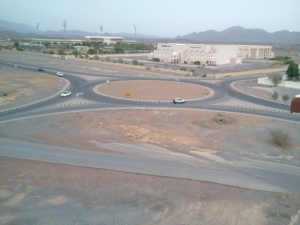 Nizwa Hotel Apartments Bagian luar foto